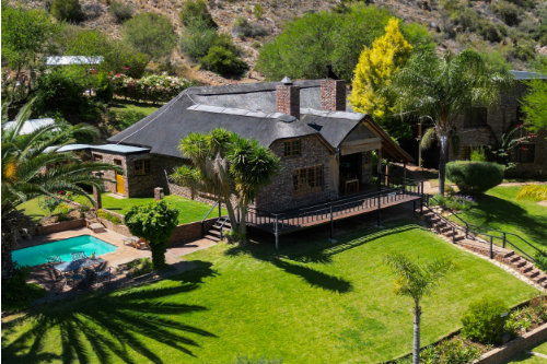 Stonebreaker Country Lodge